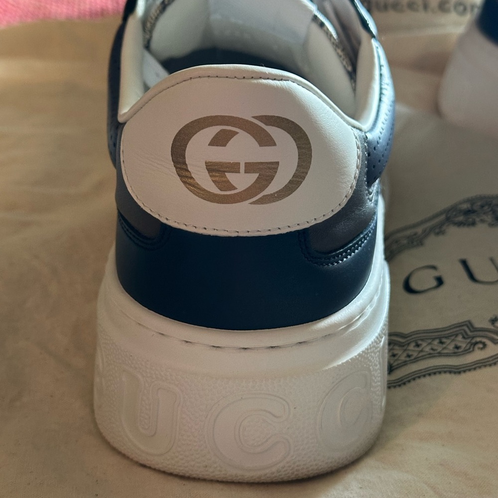 Gucci Navy and Cream Patterned Sneakers - Picture 2 of 7